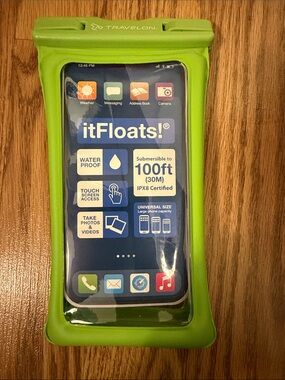 Travelon Lime Green itFloats Waterproof Floating Phone Pouch
